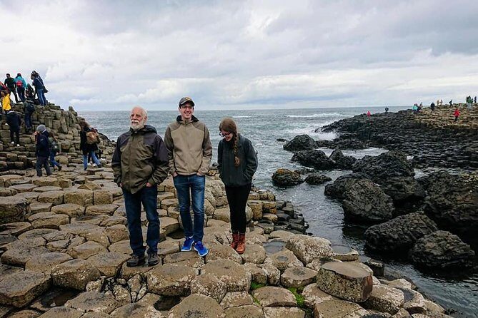 2-Day Private Northern Ireland Tour - Bushmills Distillery and Dunluce Castle: whisky time and cliffside ruins