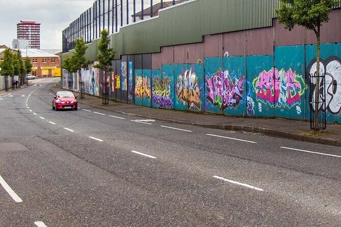 4 Hours Private Belfast City Tours - Queen’s University Belfast and Stormont: Civic Belfast in One Route