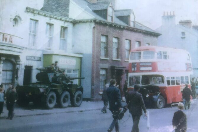 Award Winning Express 2 Hours Belfast Black Taxi/Cab tours - Stop 3: Divis Street International Wall and the murals beyond Northern Ireland