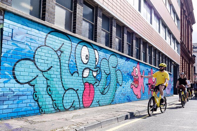 Belfast Bike Tours - Titanic Quarter and the Cathedral Quarter: photo moments and post-story surprises