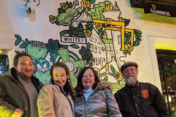 Belfast Music and Street Art Small Group Guided Experience - Pub hopping without getting lost: Kelly’s Cellars and a Crown Liquor Saloon look