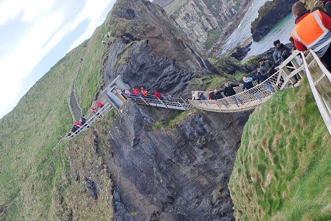 Belfast to Giant’s Causeway Scenic Coastal Tour - Fullerton Arms Stop: A Game of Thrones Photo Moment Plus a Real Local Break