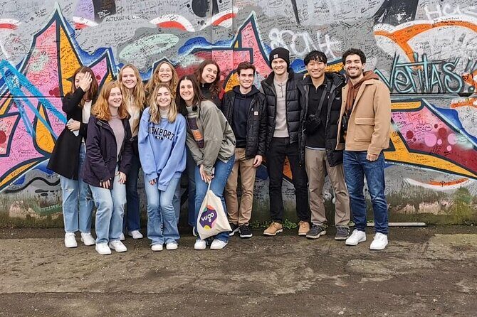 Belfast's Political Mural Taxi Tour - How the best guides keep it fair when the topic is tough