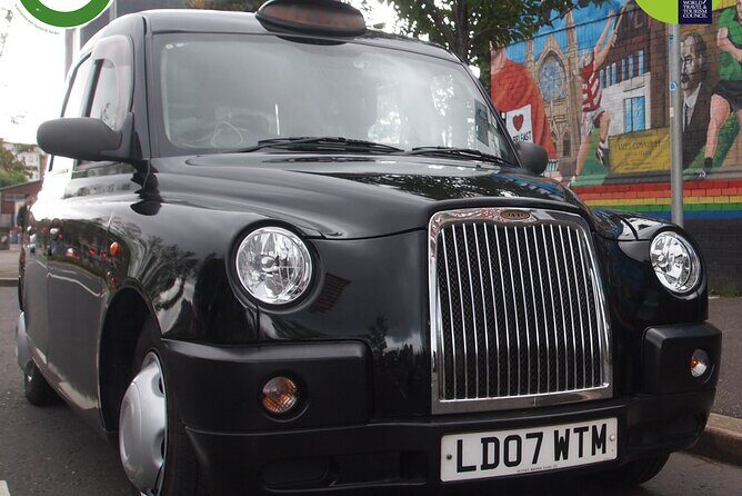 Black Taxi Mural "Tour Like A Local" - Key highlights you should clock before you go