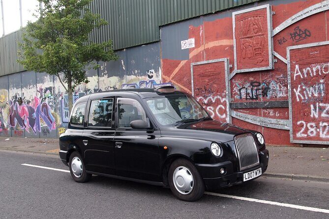 Black Taxi Mural "Tour Like A Local" - What you learn from the guide style (and why it matters)