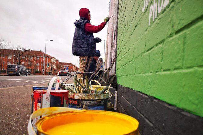 Famous 1.5 hour Belfast Murals Tour - Private-by-booking comfort (and why pickup matters)