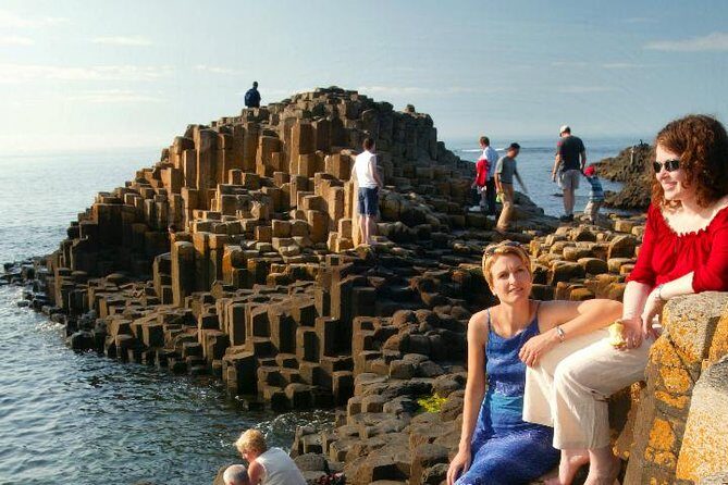 From Belfast-Giants Causeway, Dunluce Castle and Dark Hedges tour - How the guide experience can shape your day