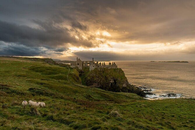 Full Day Private Luxury Tour of Causeway Coast (Giants Causeway) - Gortmore Viewpoint: a 360-degree start over Lough Foyle