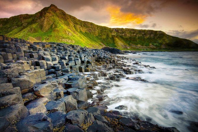 Game of Thrones and Giant's Causeway Day Tour from Belfast - The Dark Hedges (about 1 hour): tree tunnel and an escape story