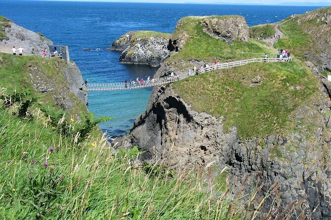 Giant's Causeway and Belfast City Murals Tour inc Game of Thrones Dark Hedges - Timing, comfort, and why ship day can change everything
