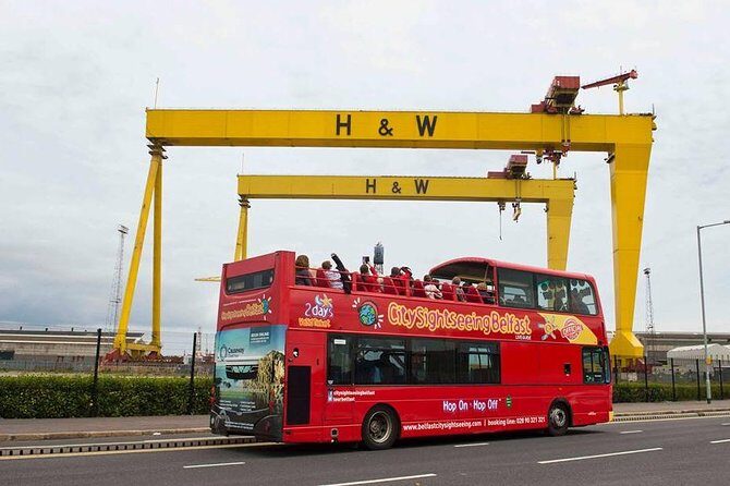 Giant's Causeway Day Tour and Belfast City Tour 1 Day Pass - Belfast hop-on hop-off: Titanic to the Peace Wall (without committing to one plan)