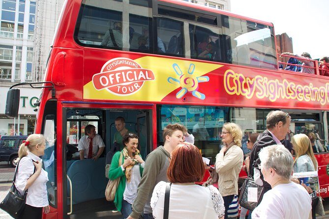 Giant's Causeway Day Tour and Belfast City Tour 1 Day Pass - Cushendun Caves and Dark Hedges: when the clock matters