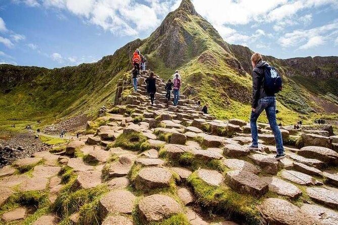 Giant's Causeway Tour from Belfast - Luxury Bus + Castles Tour - Price and value for a full UNESCO day