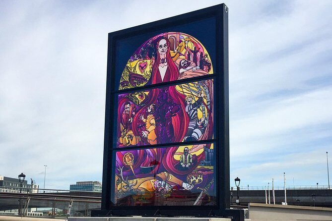 Glass of Thrones Walking Trail - Glass of Thrones stained glass where you actually can see it
