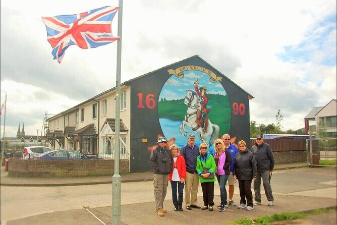 History of Belfast conflict and terror 1 hour black taxi tour - Photo tips that keep you respectful (and get better shots)