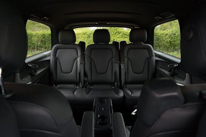 Luxury Tours Belfast. Full day Private Hire Tour for 2- 6 people - Giant’s Causeway: 60 Million Years of Basalt Columns