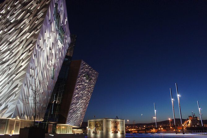 Private Departure Transfer: Hotel to Belfast Airport - Your Ride in a Vehicle for Up to Nine Passengers