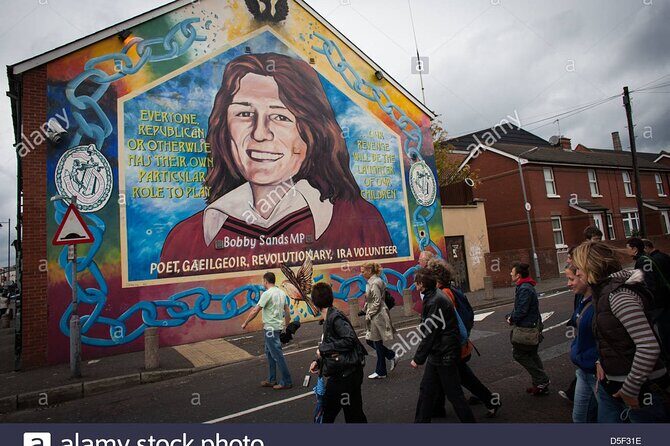 Private Driver Guided Day Tour of Belfast - Price and logistics: is $688.05 per group good value?