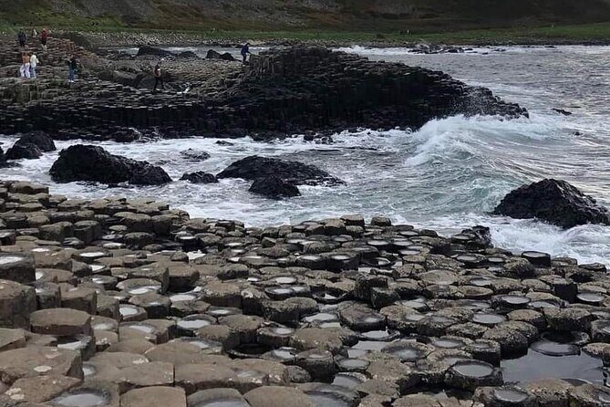 Private Luxury Giants Causeway Trip from Belfast - Private Mercedes pickup in Belfast: what “luxury” really buys you