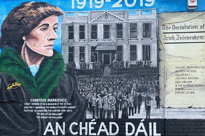 World Famous Belfast City Centre Black Cab/Taxi Tour 2 Hours - Bobby Sands on the Falls Road: murals as a living history lesson