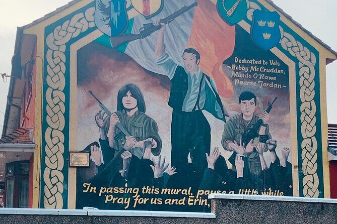 World Famous Belfast City Centre Black Cab/Taxi Tour 2 Hours - Shankill Road: loyalism, UDA/UVF, and the 12th July bonfires